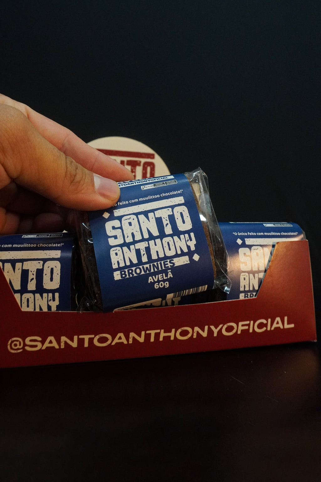 Caixa Brownie Avelã 24 unidades