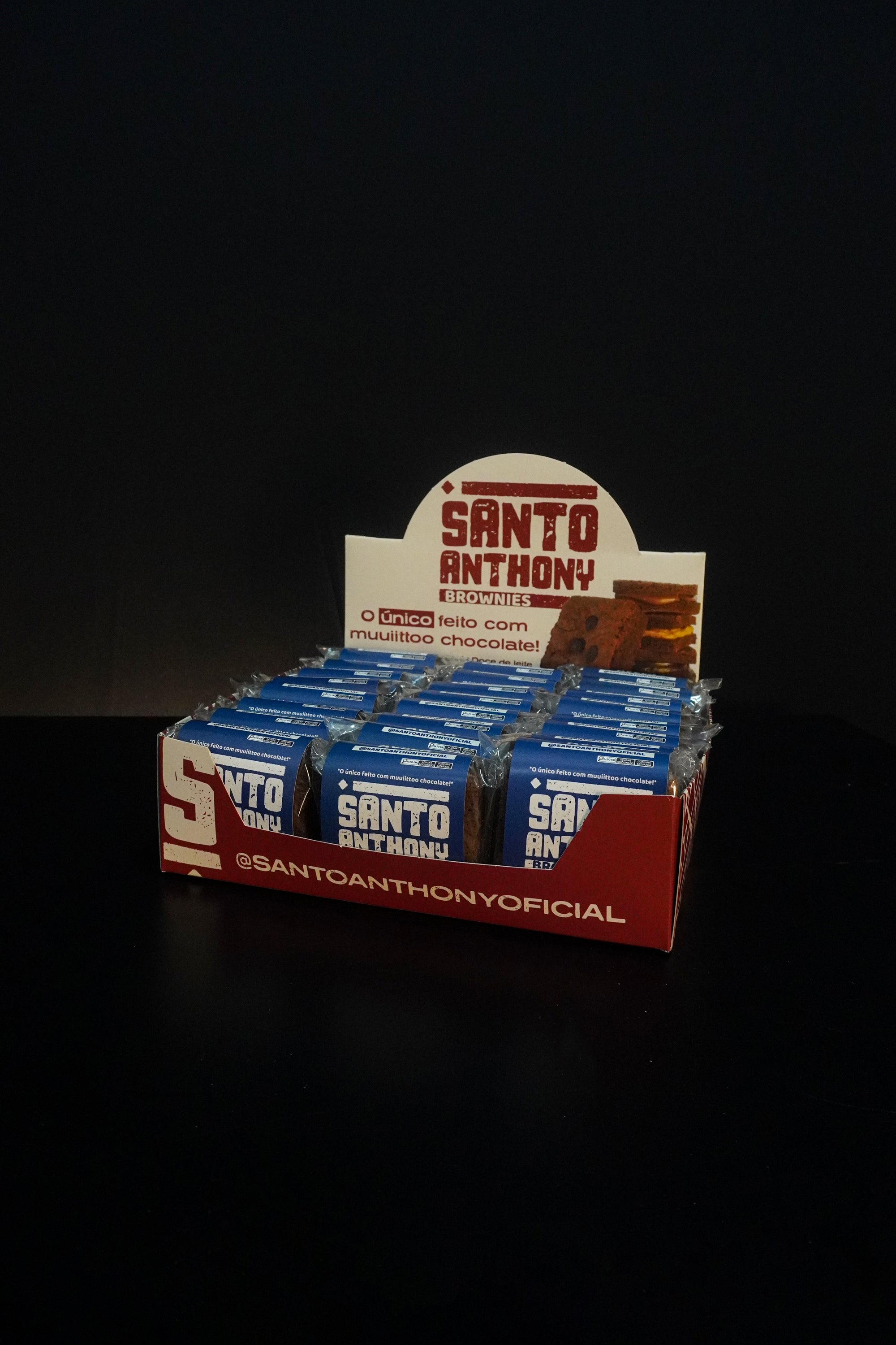 Caixa Brownie Avelã 24 unidades