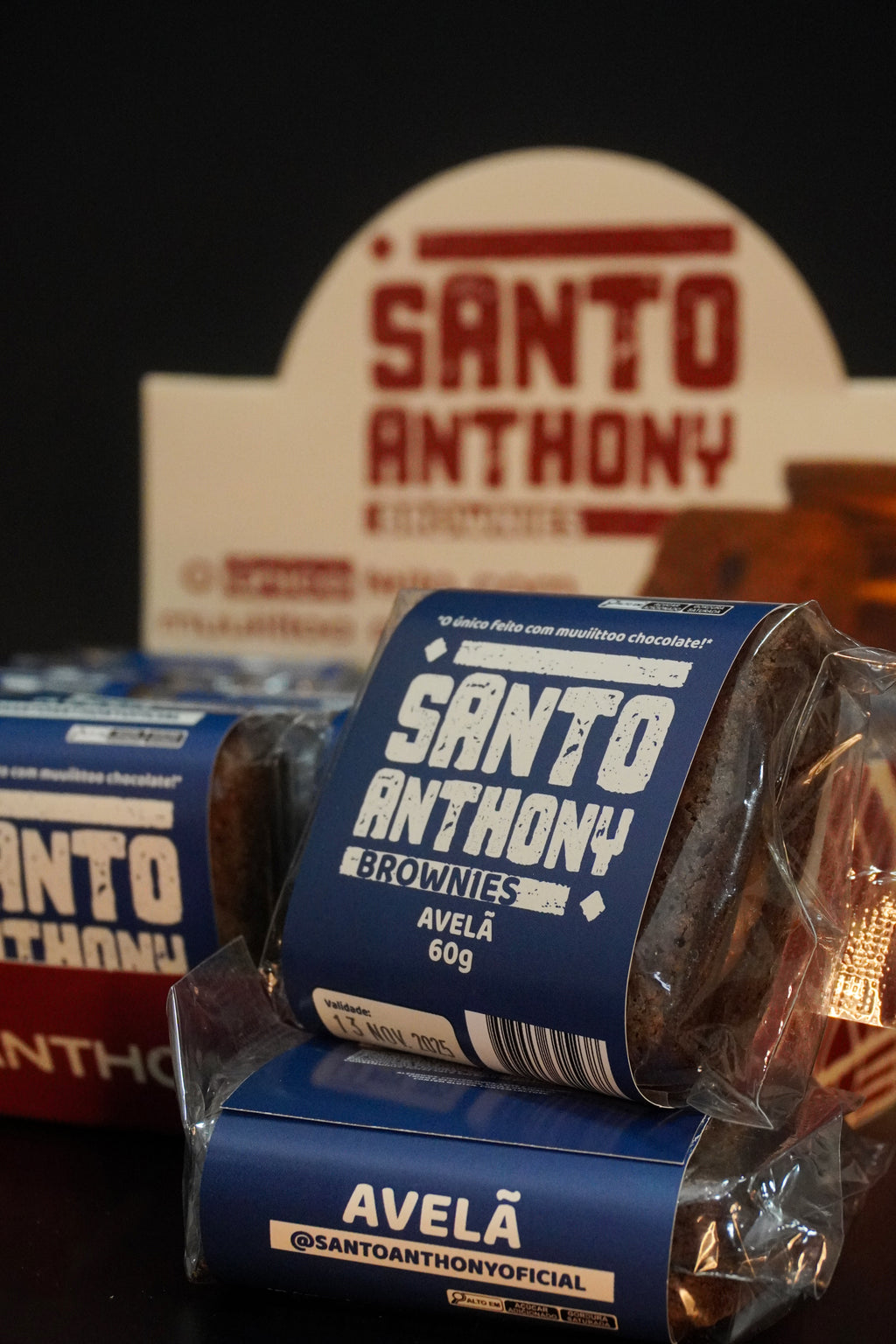 Caixa Brownie Avelã 24 unidades