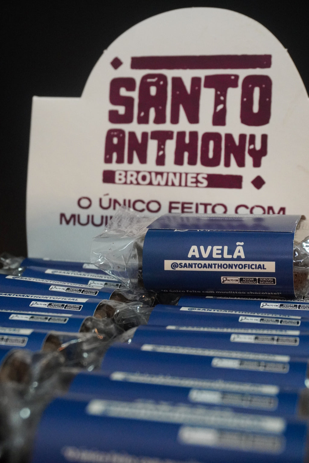 Caixa Brownie Avelã 16 unidades