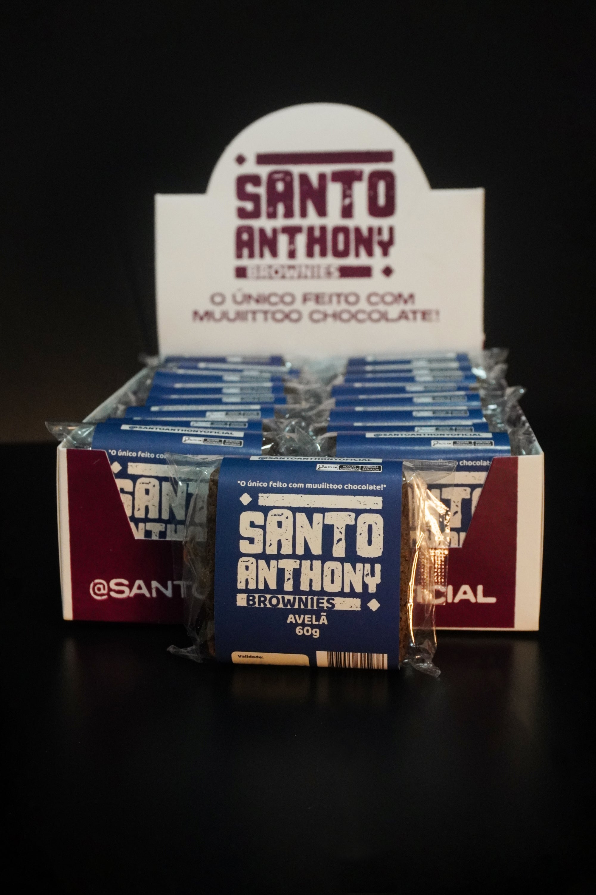 Caixa Brownie Avelã 16 unidades