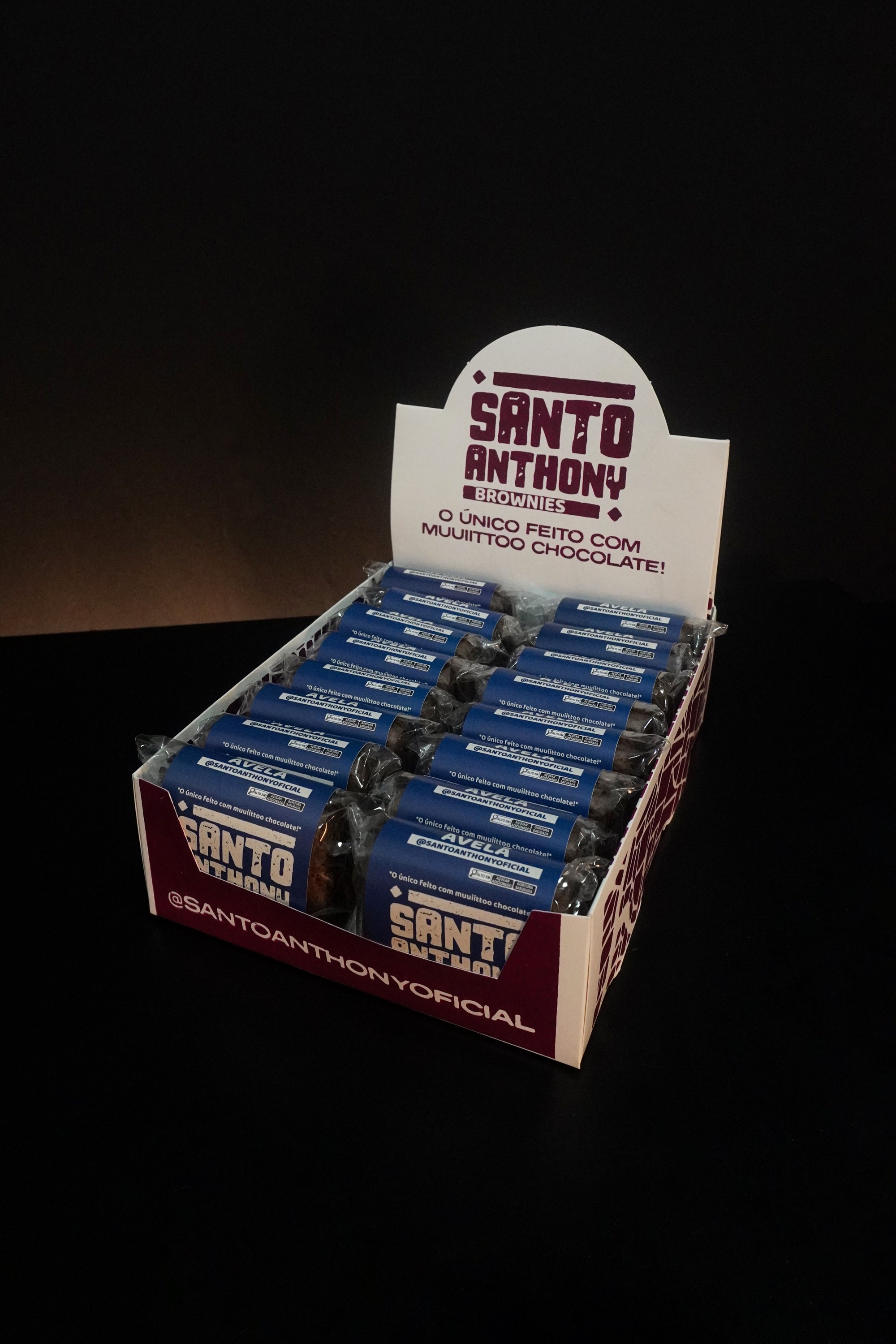 Caixa Brownie Avelã 16 unidades