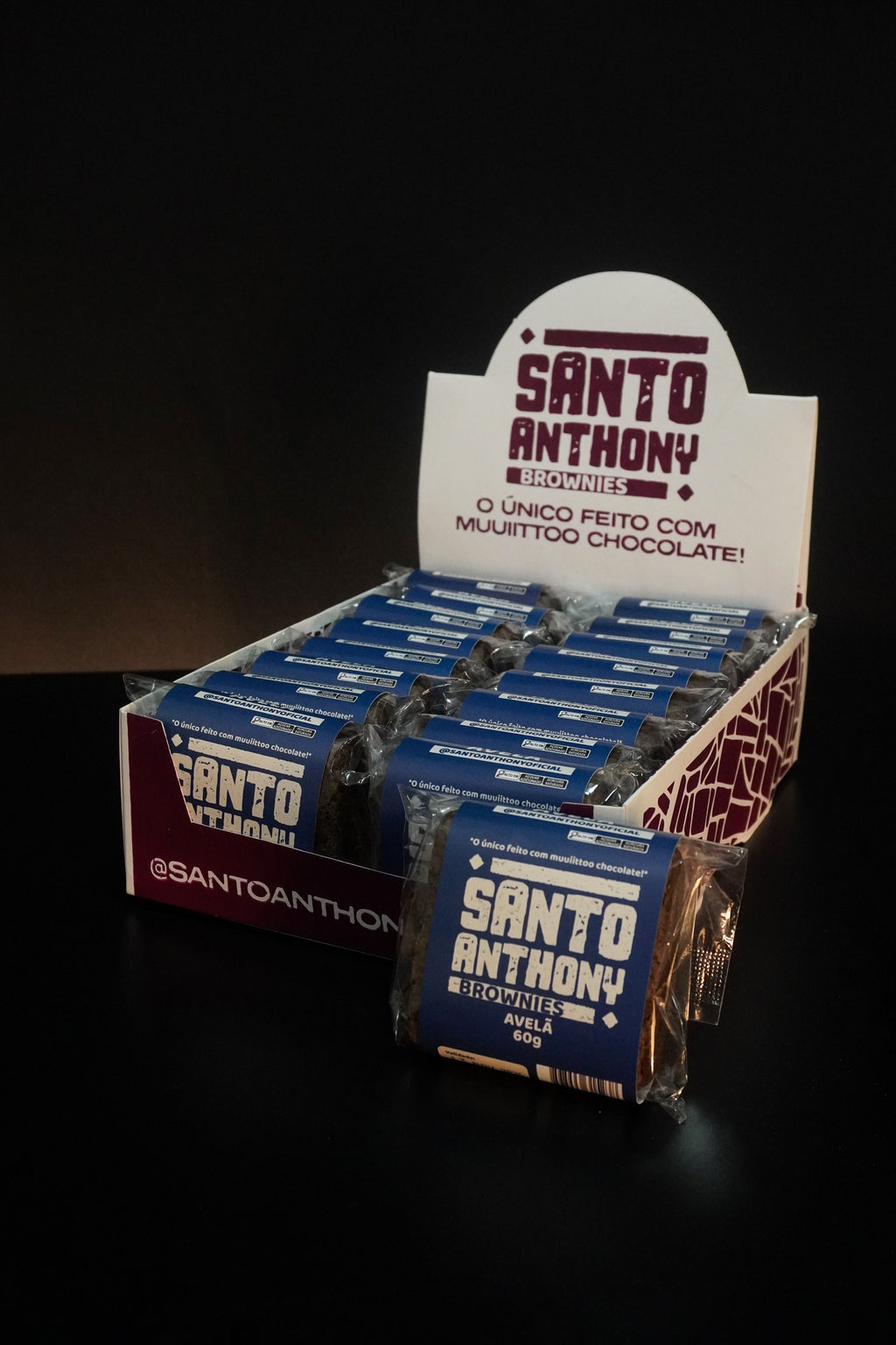 Caixa Brownie Avelã 16 unidades