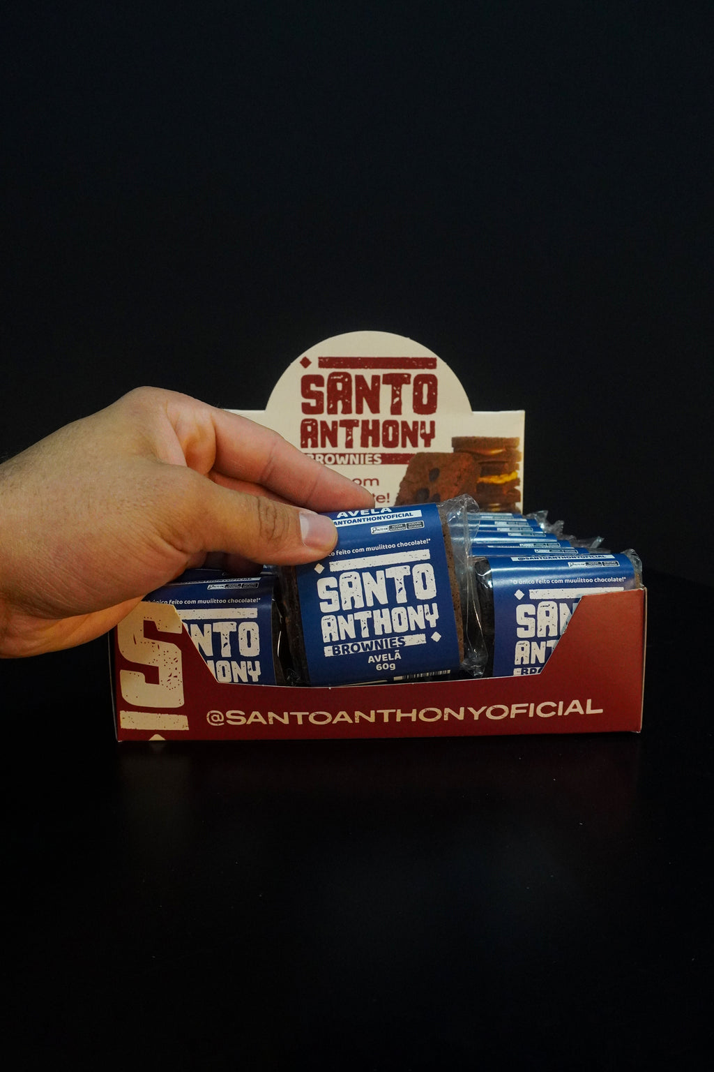 Caixa Brownie Avelã 24 unidades