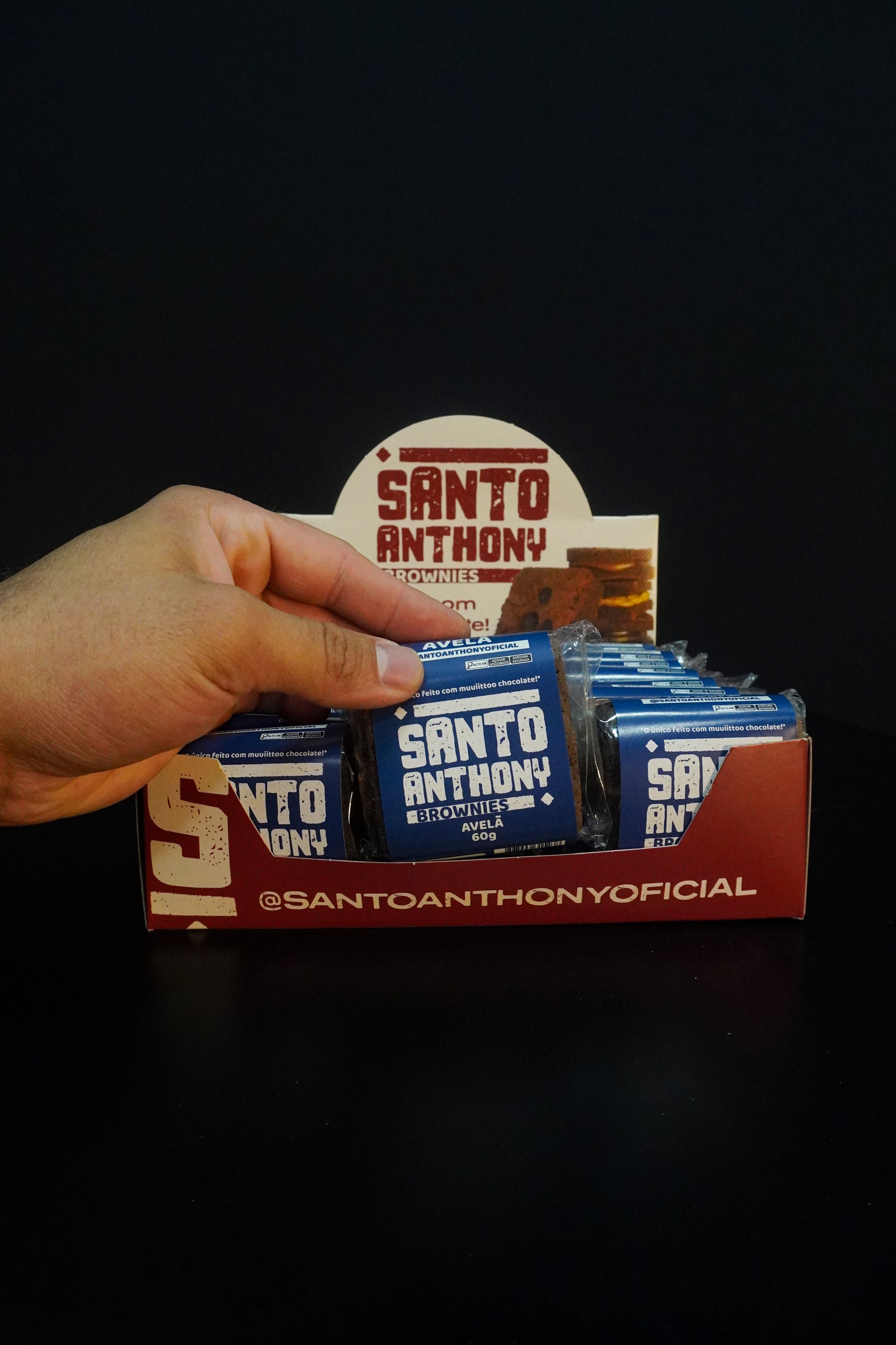 Caixa Brownie Avelã 24 unidades